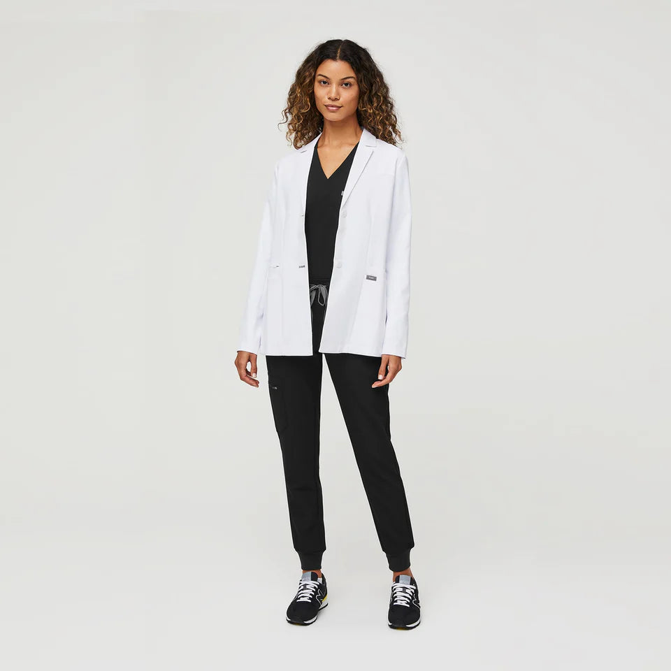 Bata Bellevue Slim Corta - Short Lab Coat